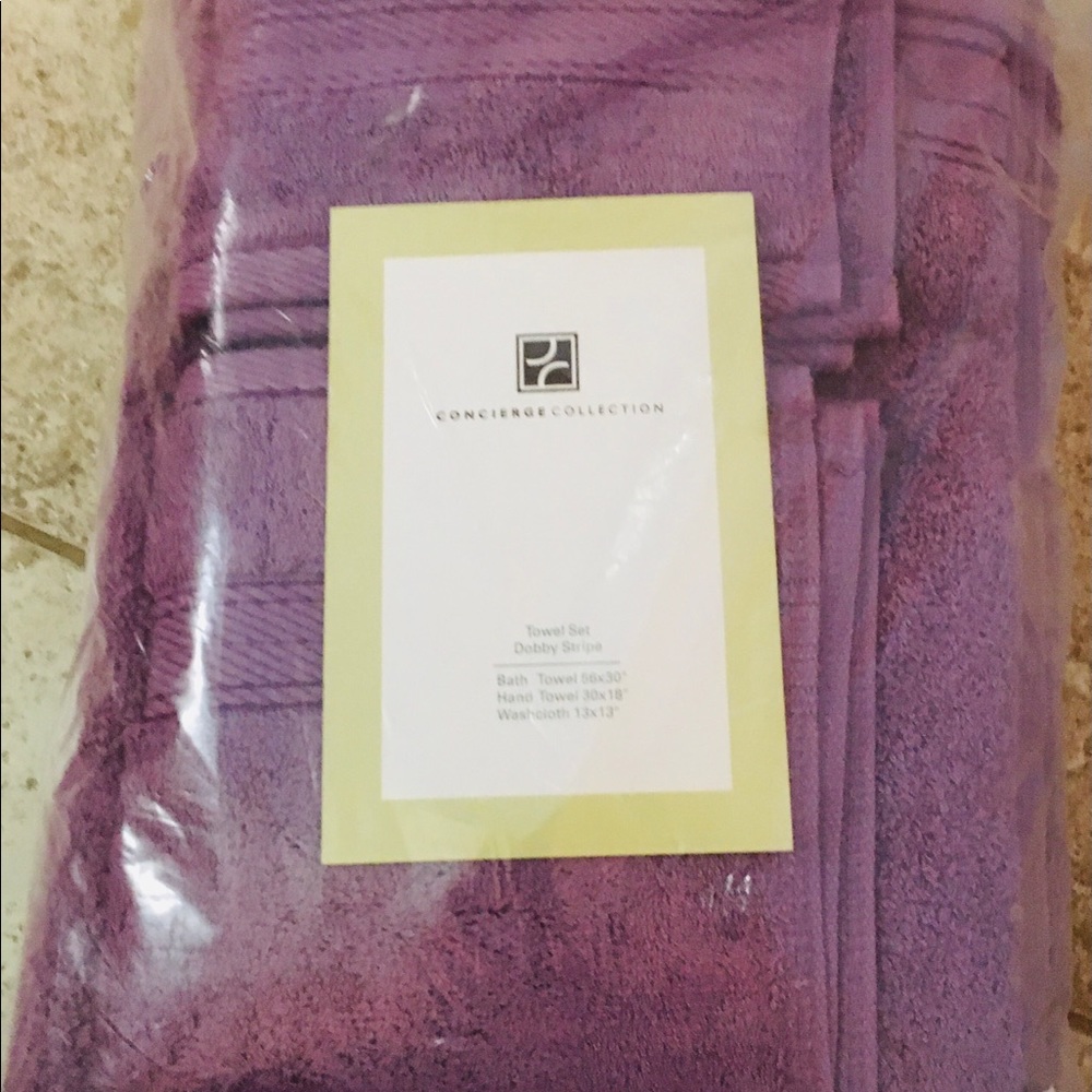 NEW Concierge Collection Purple Towel 6 Piece Set